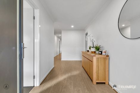 Property photo of 22 Retreat Crescent Sunbury VIC 3429