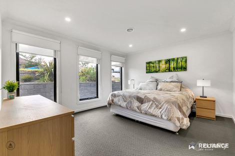 Property photo of 22 Retreat Crescent Sunbury VIC 3429