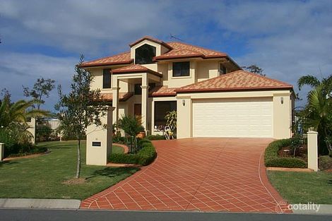 16 Livistona Pl, Twin Waters, QLD 4564