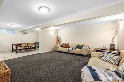 Property photo of 76 Jubilee Terrace Bardon QLD 4065