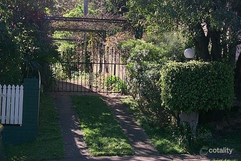 52 Abbotsleigh St, Holland Park, QLD 4121