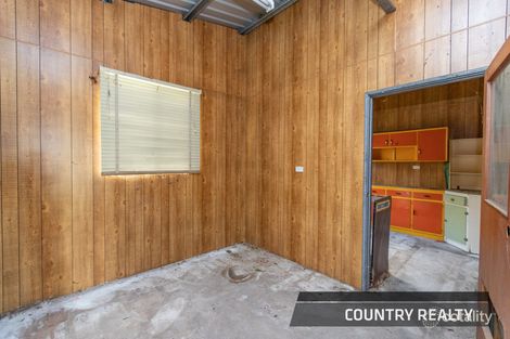 Property photo of 19 Radnor Road York WA 6302