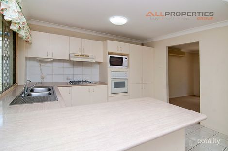 Property photo of 8 Solander Circuit Forest Lake QLD 4078