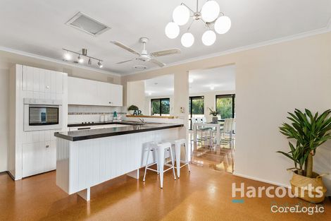 Property photo of 5 Newhaven Court Mill Park VIC 3082