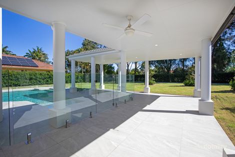 Property photo of 3190 Riverleigh Drive Hope Island QLD 4212