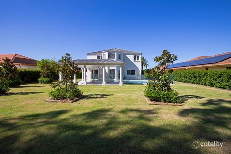 Property photo of 3190 Riverleigh Drive Hope Island QLD 4212