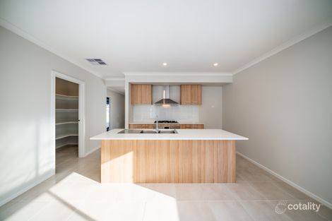 Property photo of 14 Lefrant Way Cranbourne South VIC 3977