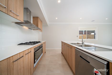 Property photo of 14 Lefrant Way Cranbourne South VIC 3977