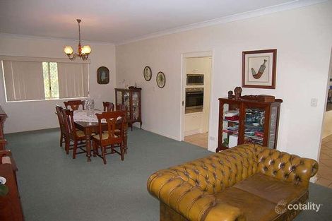 Property photo of 16 Westcott Place Bellbowrie QLD 4070