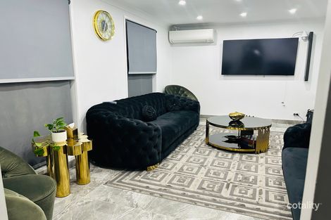 Property photo of 15 Brownlow Place Ambarvale NSW 2560