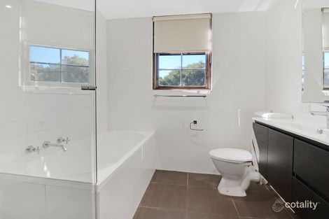 Property photo of 2/55 Parkview Road Russell Lea NSW 2046