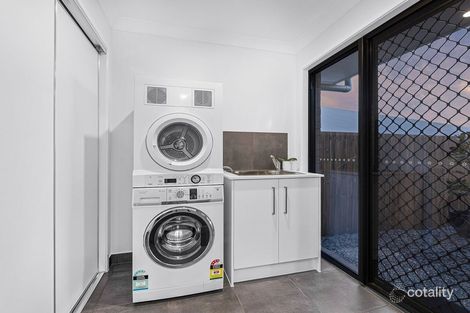 Property photo of 10 Gonula Crescent Ripley QLD 4306