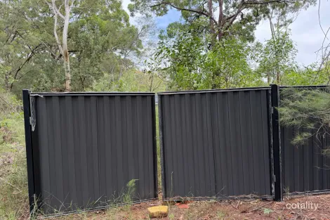 72 Hacking Ridge Rd, Russell Island, QLD 4184