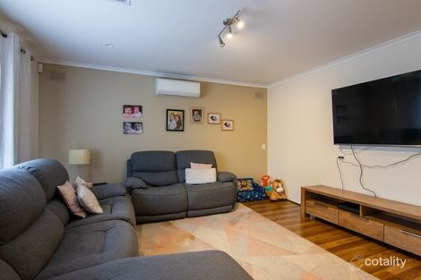 Property photo of 30 Vingara Drive Dernancourt SA 5075