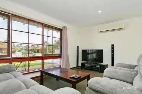Property photo of 15 Mirrelia Way Riverton WA 6148