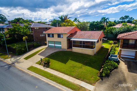 Property photo of 28 Cornflower Street Mansfield QLD 4122