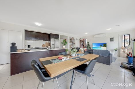 Property photo of 5 Surrey Grove Point Cook VIC 3030