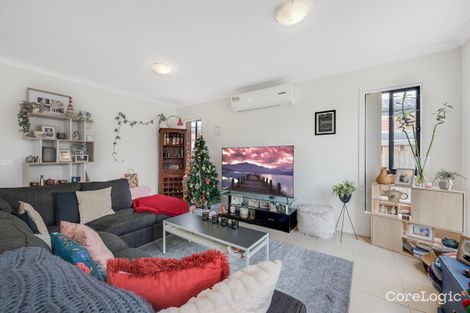 Property photo of 5 Surrey Grove Point Cook VIC 3030