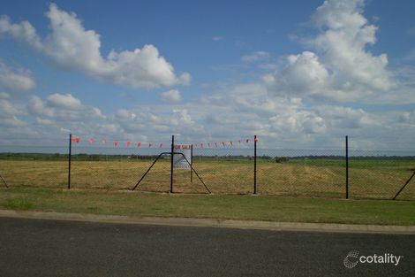 14 Semut Ct, Moore Park Beach, QLD 4670