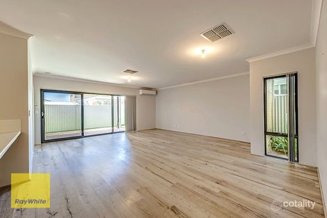 Property photo of 11 Grasswren Way Alkimos WA 6038