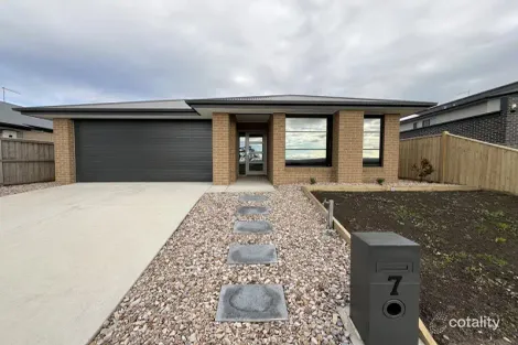 Property photo of 7 Baldwin Road Traralgon VIC 3844