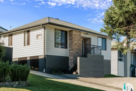 Property photo of 24 Maynes Parade Unanderra NSW 2526