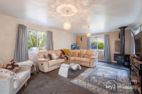 Property photo of 6 Lanena Crescent Lanena TAS 7275