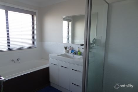 Property photo of 34 Amber Close Kelso NSW 2795