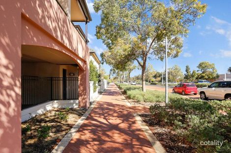 Property photo of 2/172 Lakeside Drive Joondalup WA 6027
