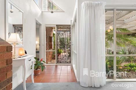 Property photo of 33 Banksia Place Rosebud VIC 3939