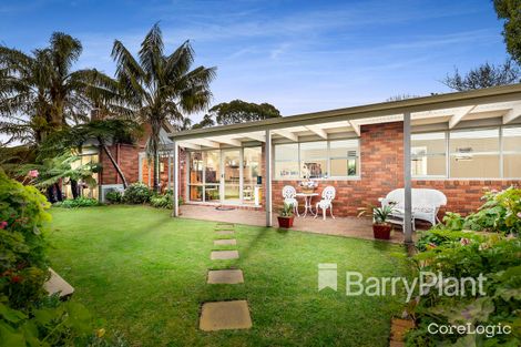 Property photo of 33 Banksia Place Rosebud VIC 3939