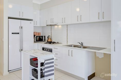 Property photo of 8 Pitch Place Wollert VIC 3750