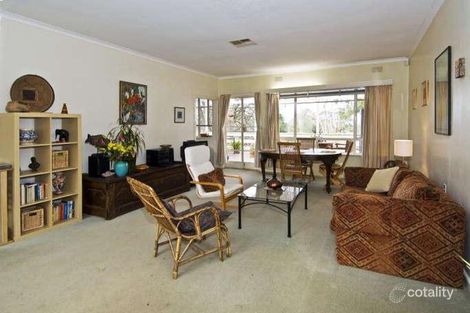 Property photo of 8 Macleod Parade Macleod VIC 3085