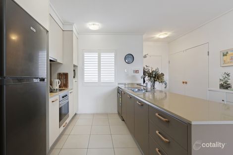 Property photo of 933/66 Sickle Avenue Hope Island QLD 4212