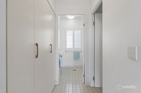 Property photo of 933/66 Sickle Avenue Hope Island QLD 4212
