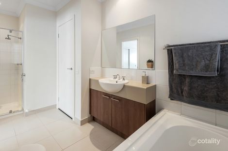 Property photo of 8 Thatcham Lane Craigieburn VIC 3064