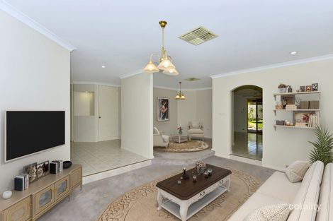 Property photo of 30 Arundel Drive Halls Head WA 6210
