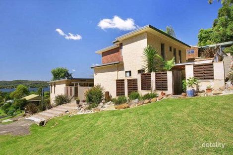 Property photo of 1 Hughes Street Point Clare NSW 2250