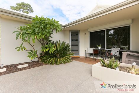 Property photo of 16 Highland Rise Piara Waters WA 6112