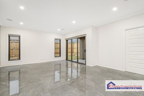 Property photo of 4 Owlcat Avenue Clyde North VIC 3978