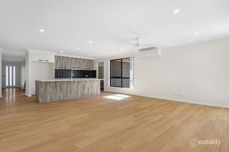 Property photo of 11 Ponting Way Urangan QLD 4655