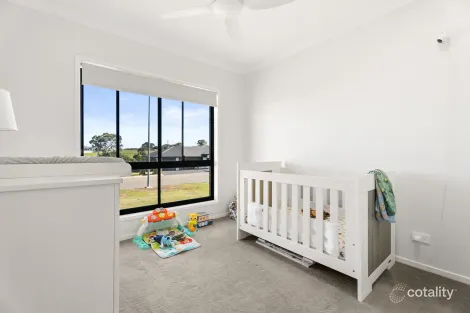 Property photo of 54 Peppermint Circuit Nikenbah QLD 4655