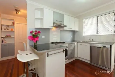 2/6 Flora St, Stones Corner, QLD 4120