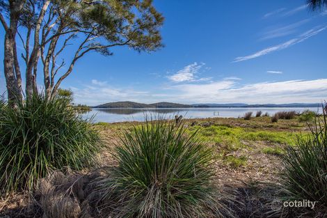 Property photo of 50 Lakeside Drive Swansea NSW 2281