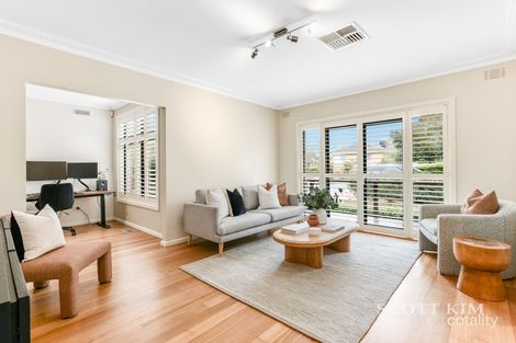 Property photo of 8 Maroondah Road Ashwood VIC 3147