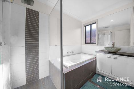 Property photo of 1/5 Vanderbilt Avenue Truganina VIC 3029