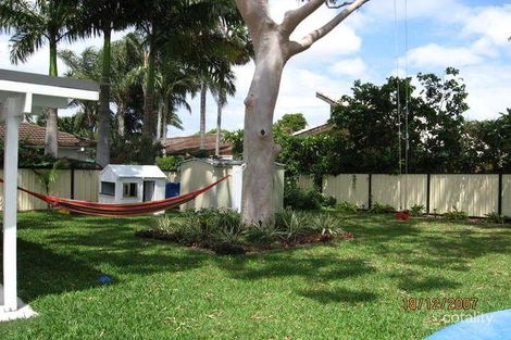 11 Gaye Pde, Miami, QLD 4220