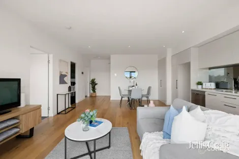 Property photo of 302/144 McKinnon Road McKinnon VIC 3204