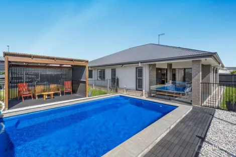 Property photo of 38 Finch Circuit Flagstone QLD 4280