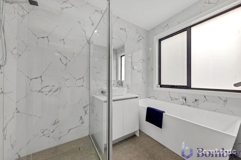 Property photo of 24 Upthorpe Way Mickleham VIC 3064
